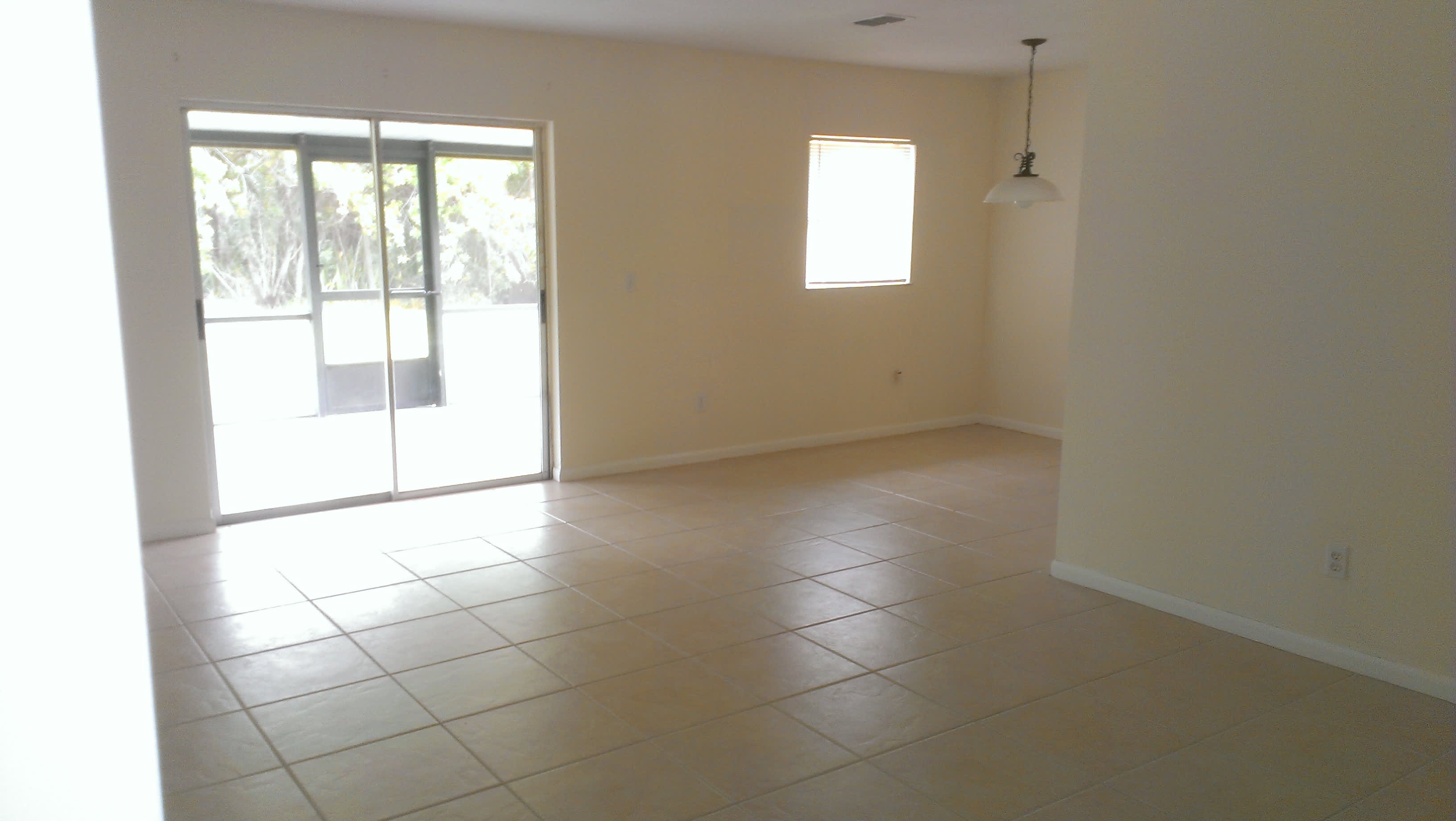 351 Sw Buswell Ave – photo 4
