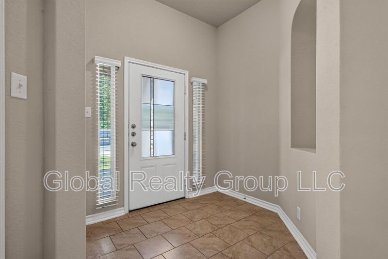 14918 Goldfinch Wy – photo 3