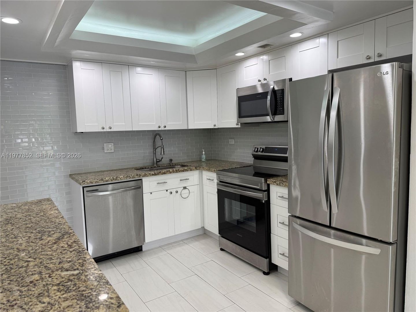 8107 SW 72nd Avenue 125E, Miami, FL 33143 – photo 1