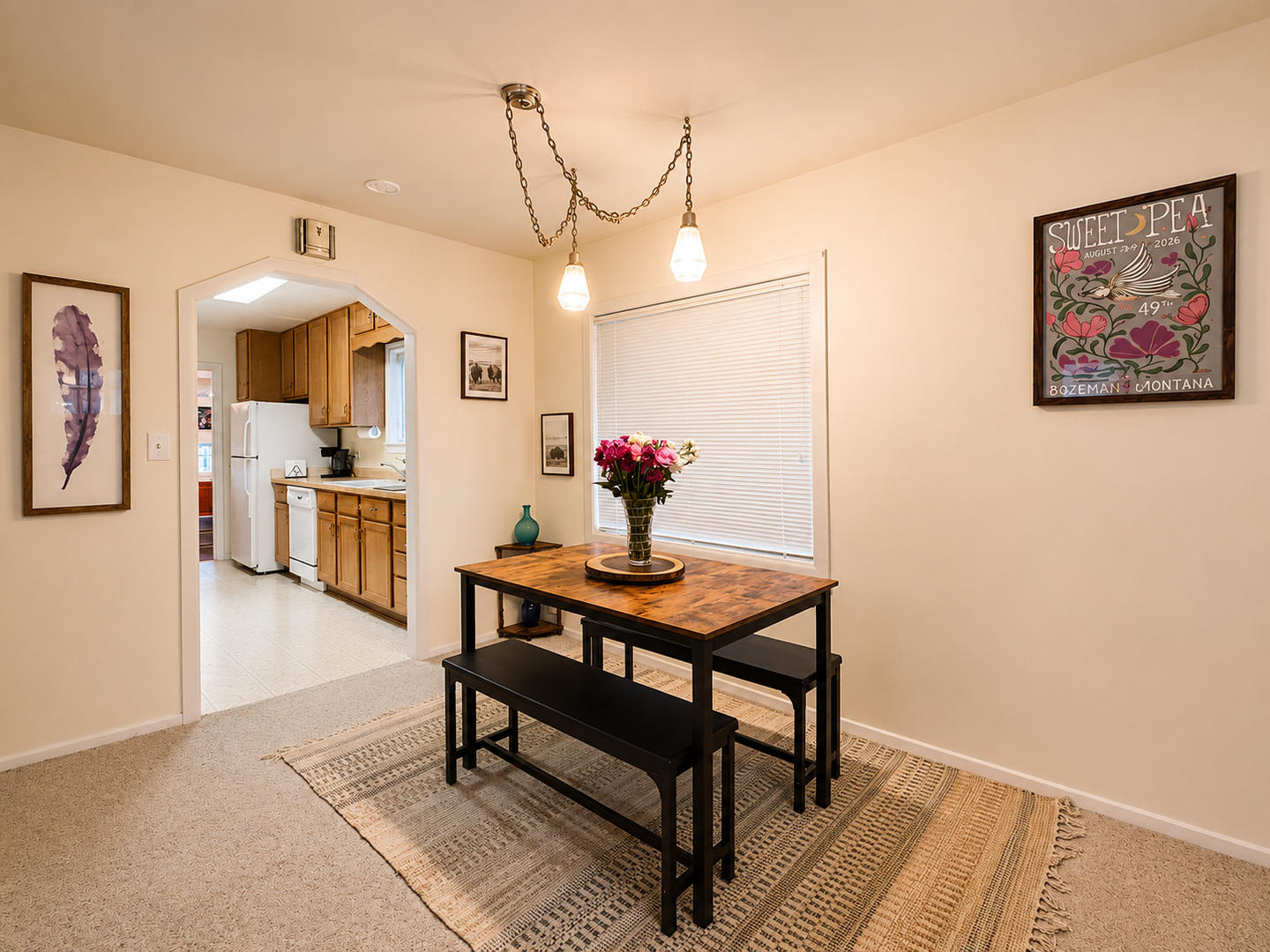 Charming Downtown Historic Fully Furnished Rental – photo 4