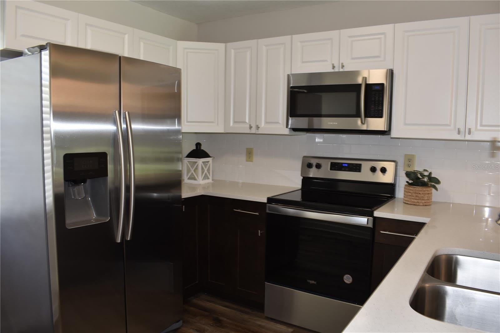 2005 HALMROCK Place – photo 4