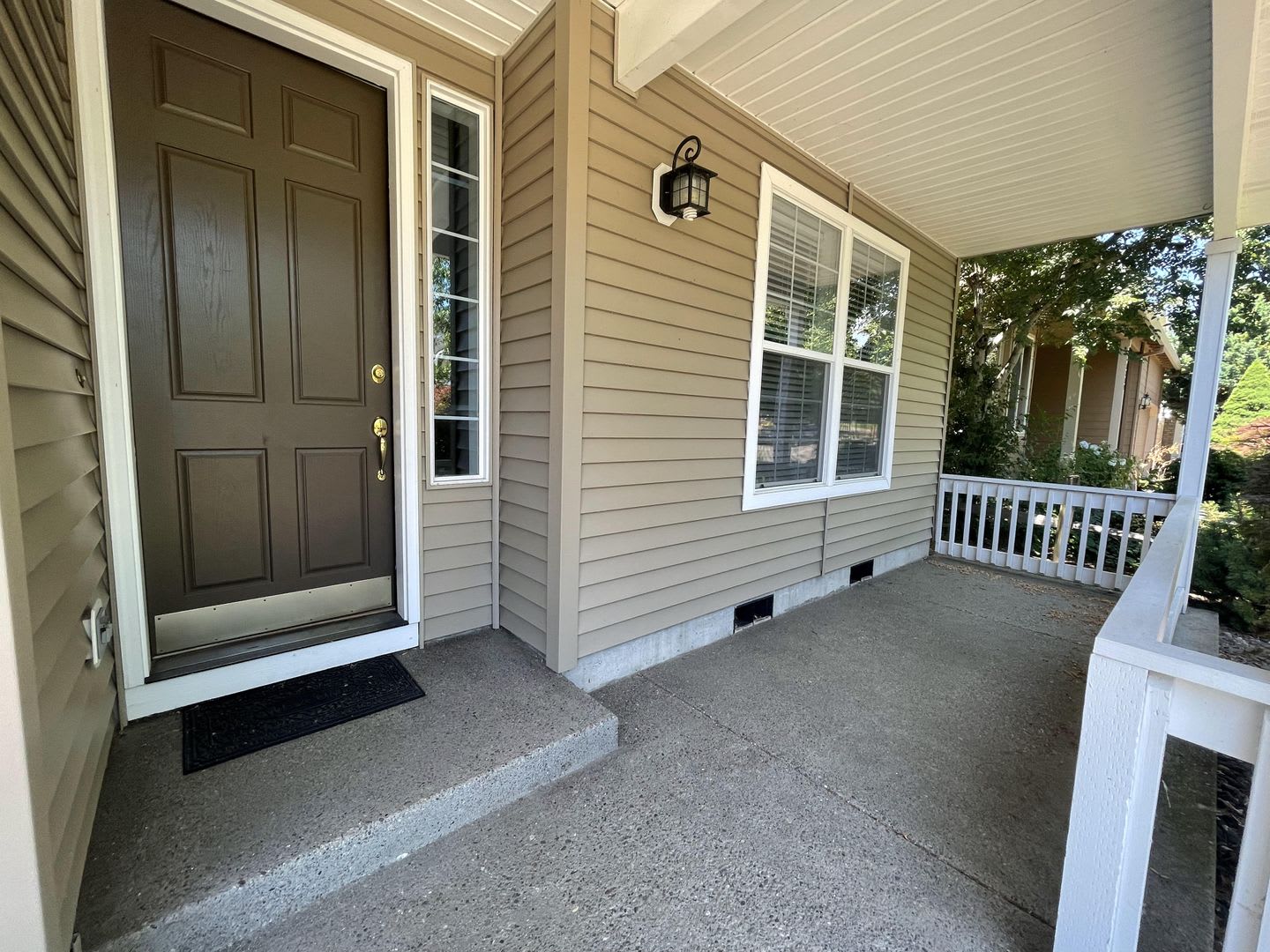 HUGE craftsman 3bed 2Bath home in the heart of Bethany. – photo 2