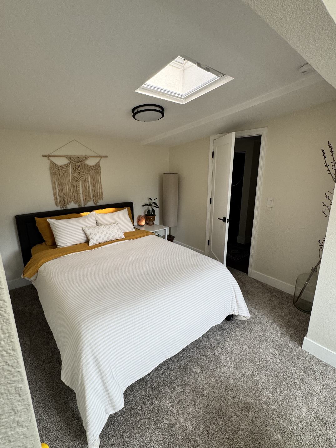 1089 West Stanford Avenue – photo 3