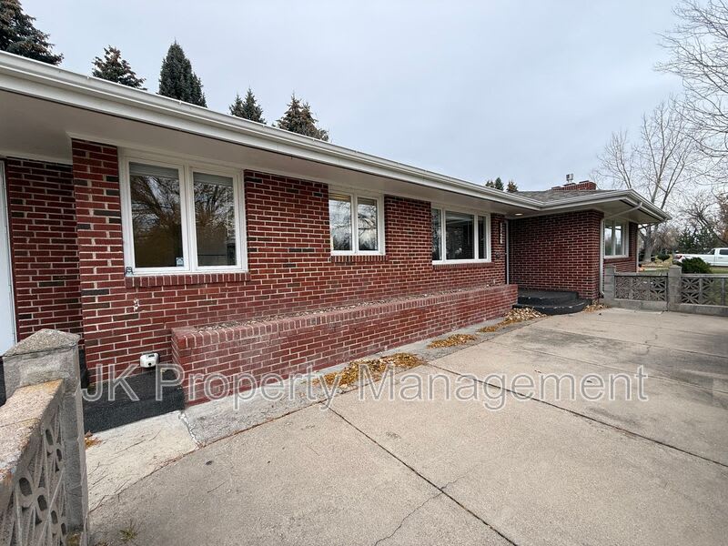 1726 Alder Dr – photo 4