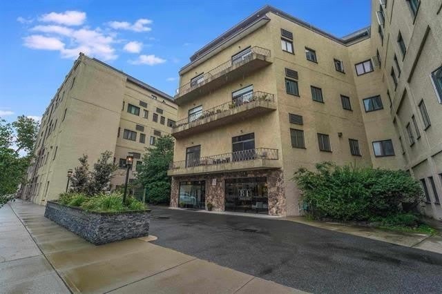 75 Liberty Ave – photo 1