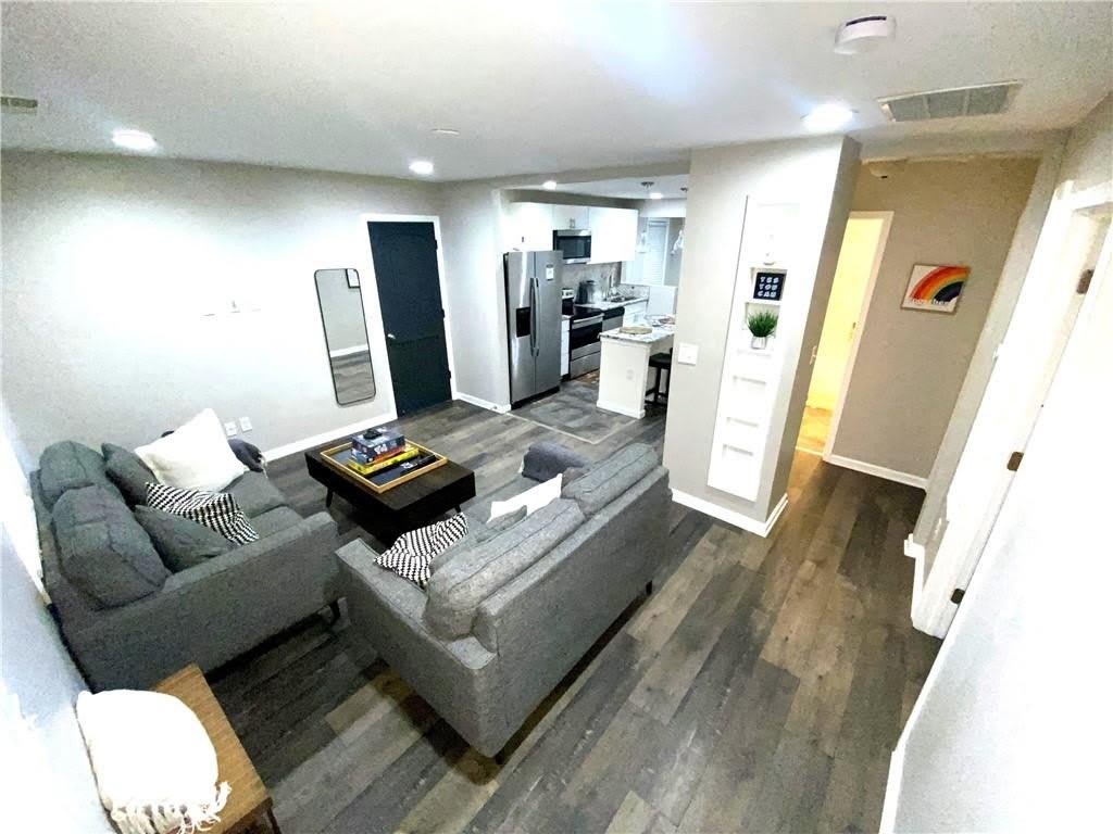 2176 Pansy Street – photo 4