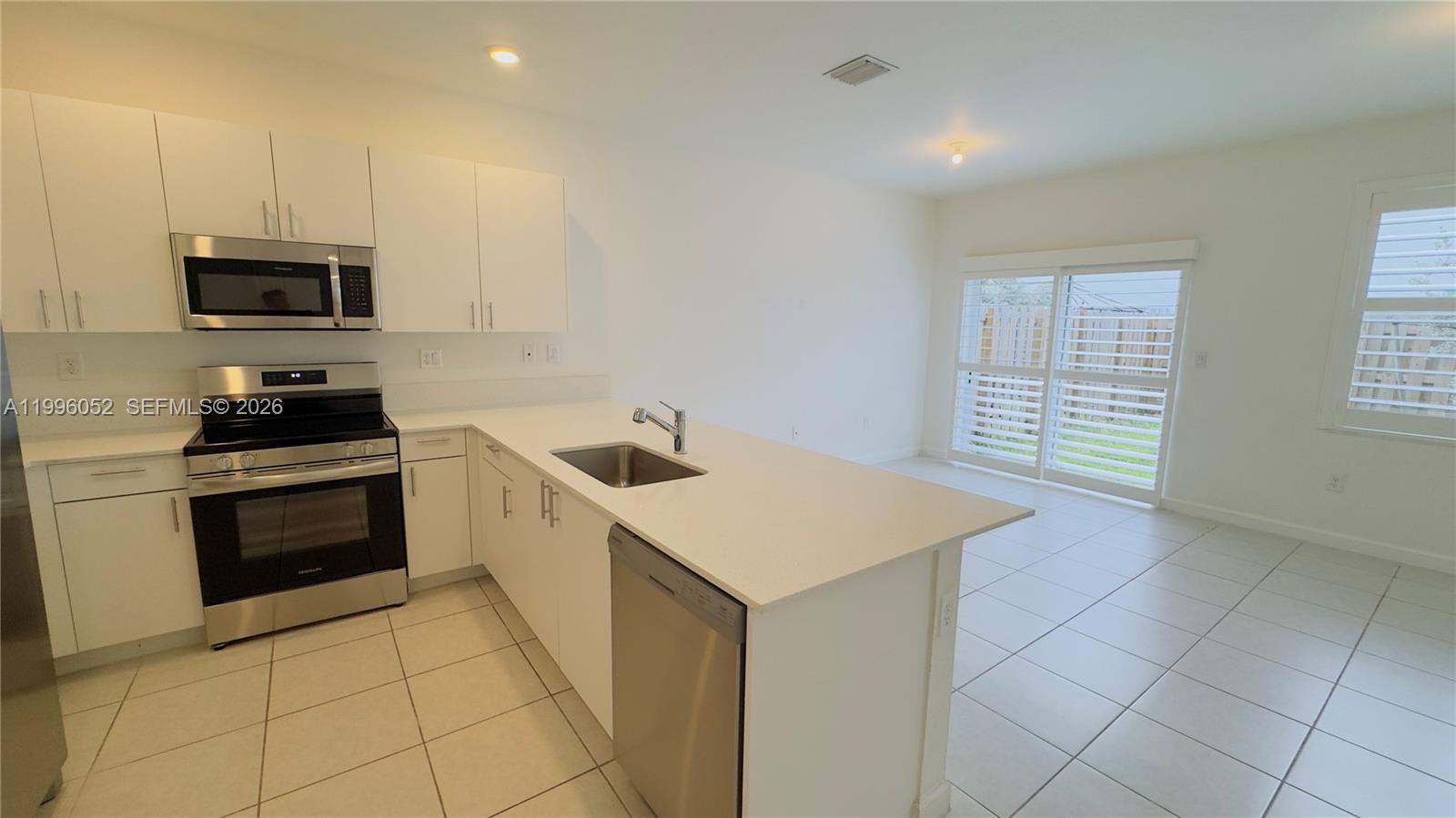 16272 Southwest 291st Street – photo 4