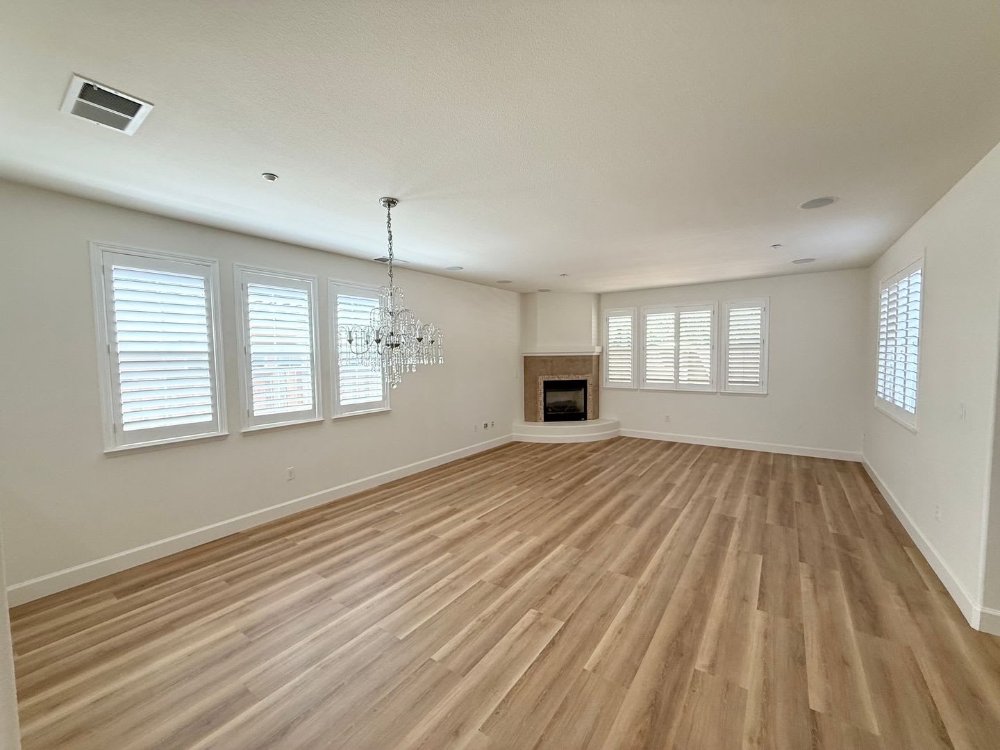Well-Maintained 4BD/3.5BA Single Family Home in Dublin's Positano Community! – photo 2