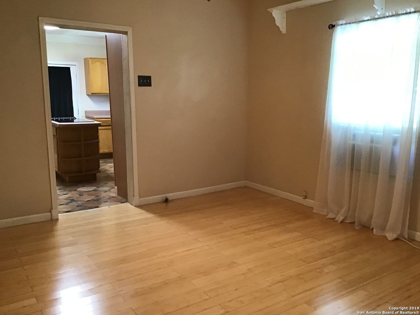 8215 E Loop 1604 S – photo 4