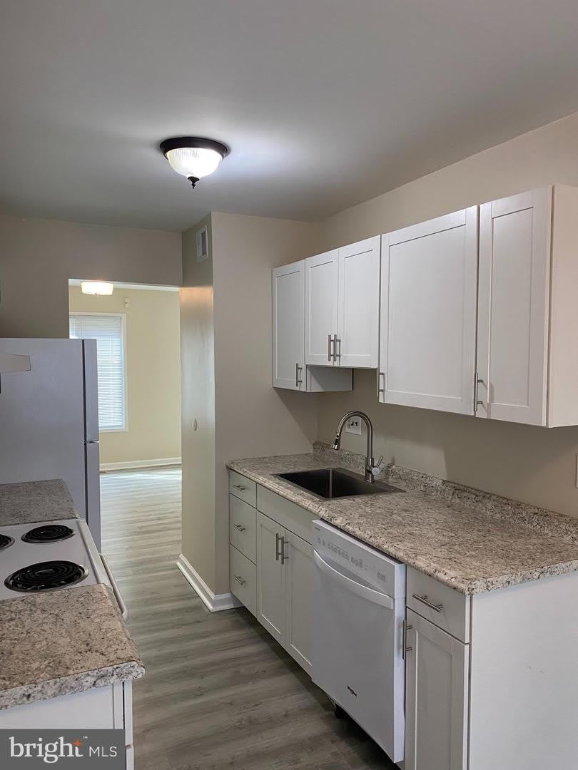 2804 CAMBRIDGE DR – photo 5