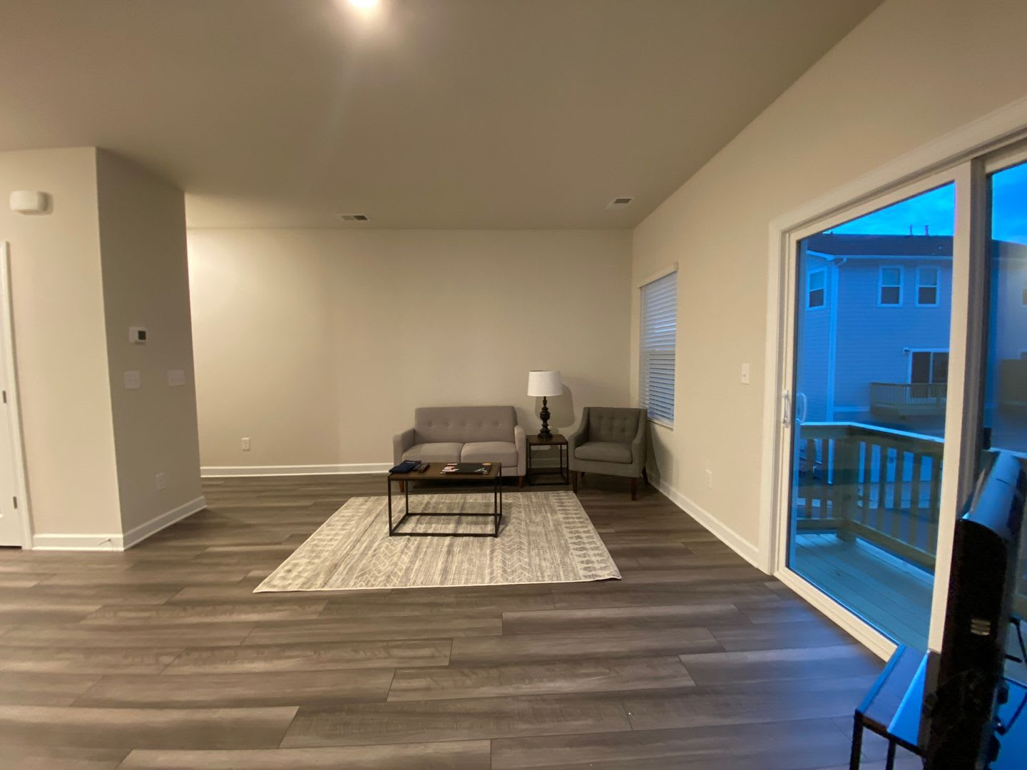 Room in 4 Bedroom Home at Memorial Pkwy – photo 3