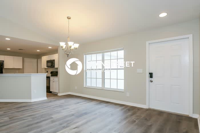 2507 66th Street West – photo 5