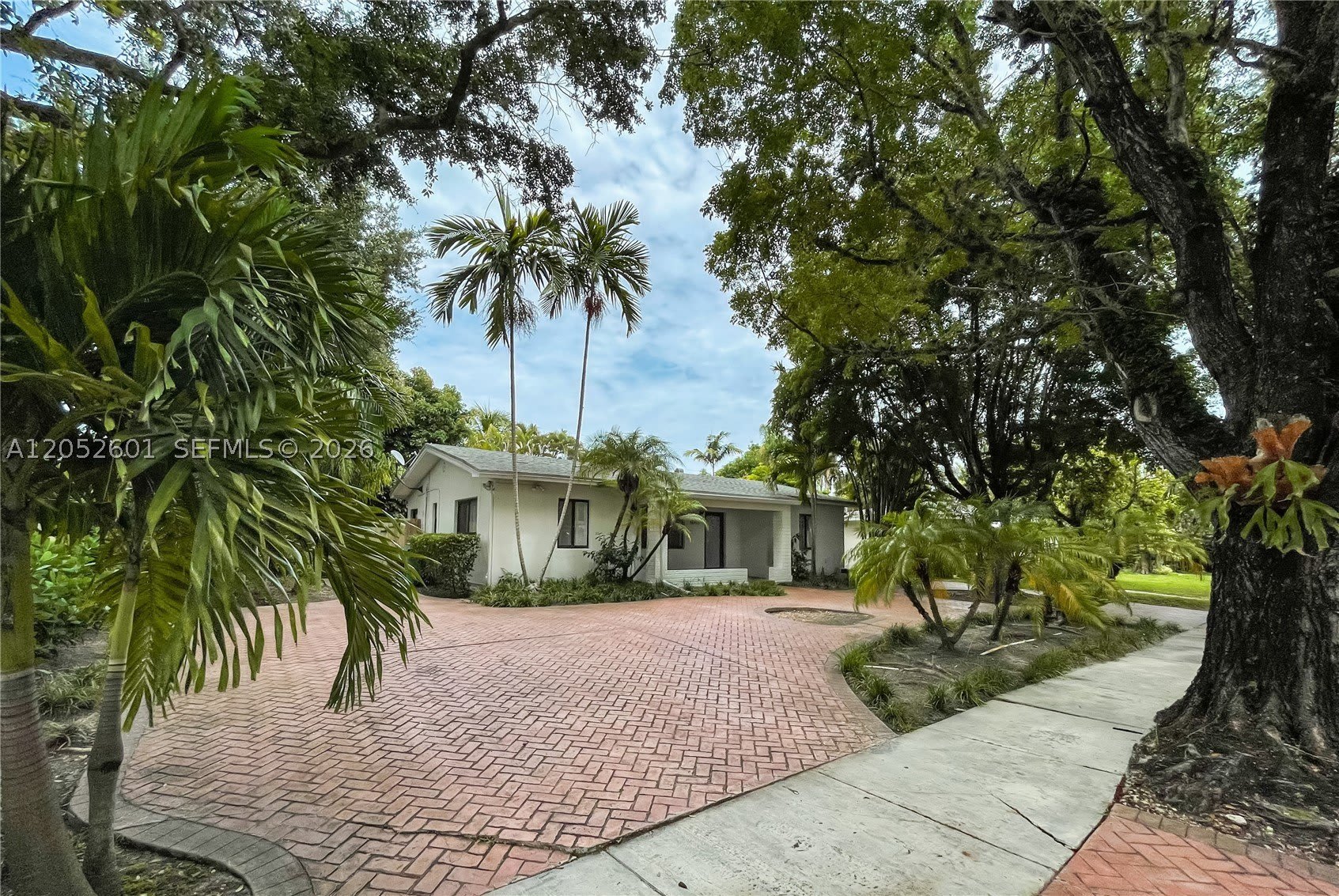 8045 SW 62nd Ct – photo 1