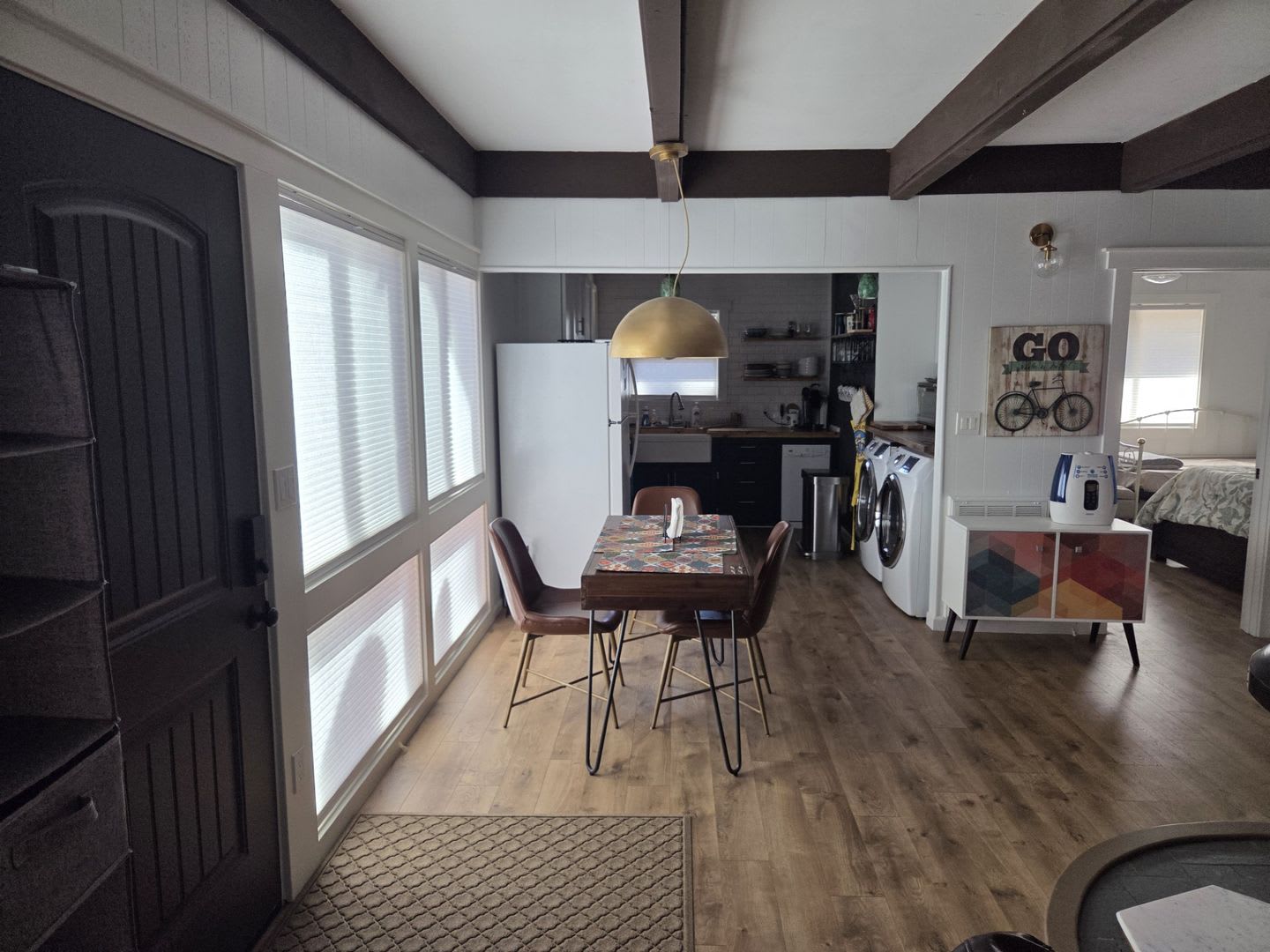 Quiet furnished cabin for ski lease – photo 3