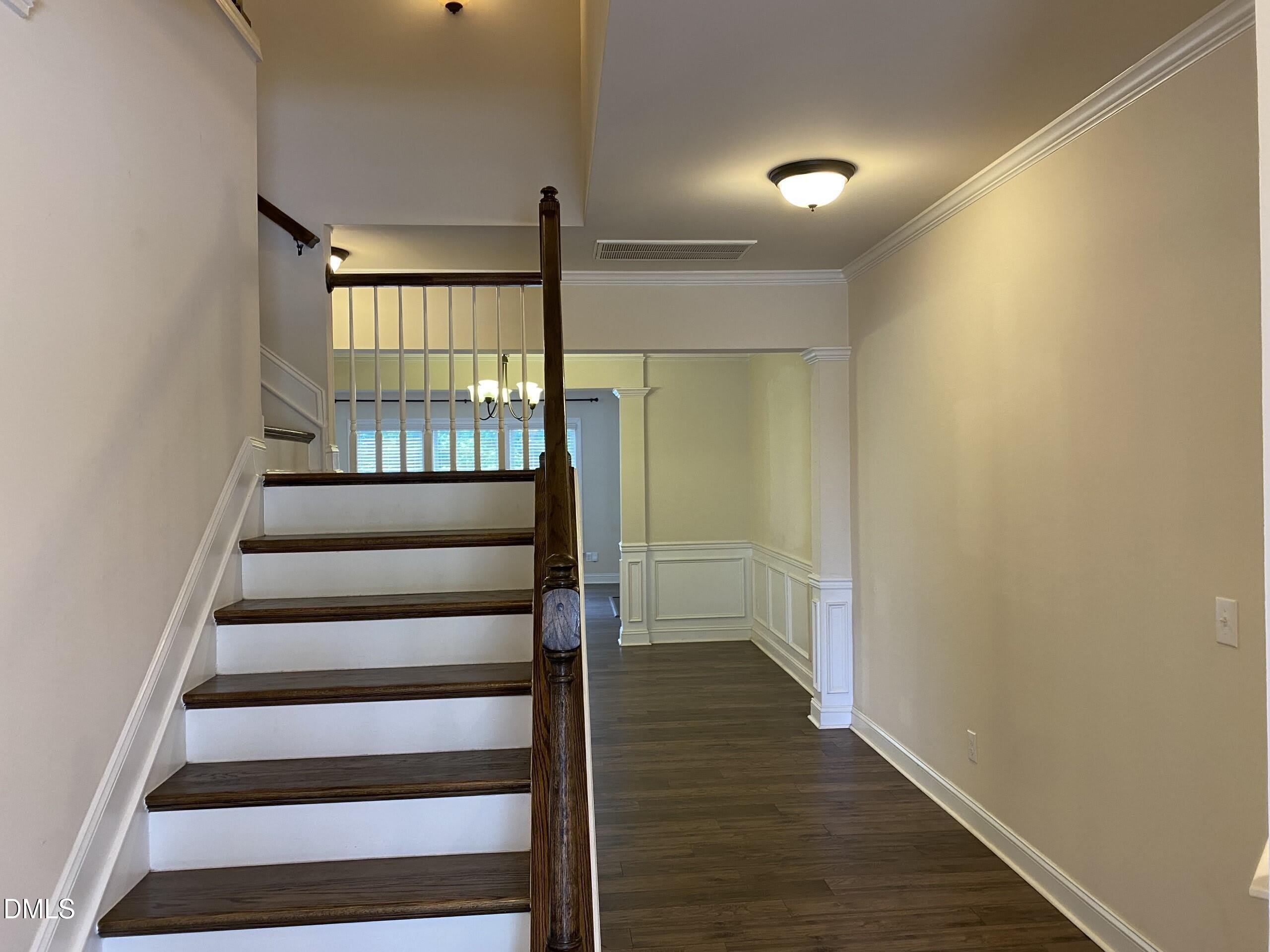 1874 Blue Jay Point – photo 2