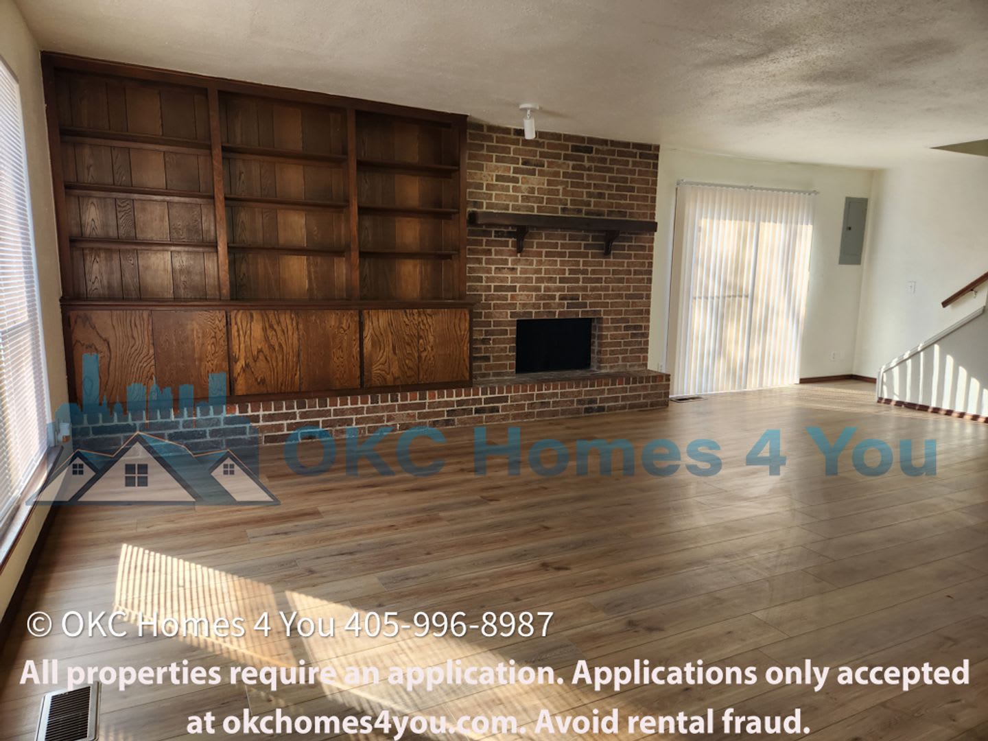 Large 3 bed, 2 1/2 bath duplex. – photo 2