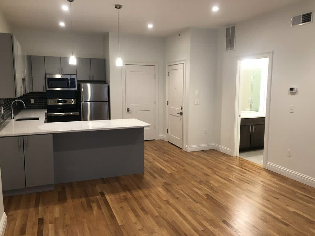 166 Newbury Street – photo 3
