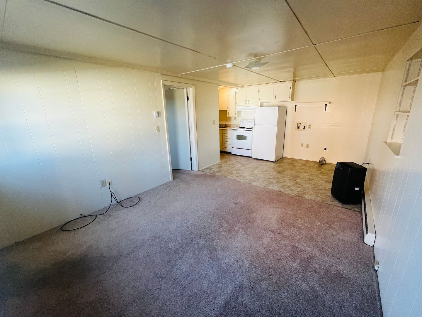 1 Bedroom, 1 Bath Apartment – photo 2