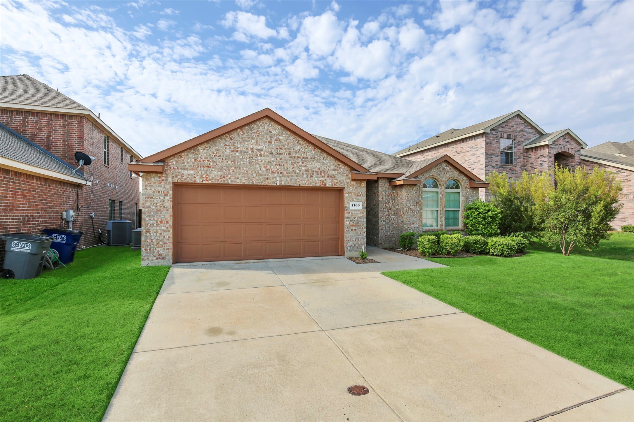1703 Twin Hills Way – photo 3