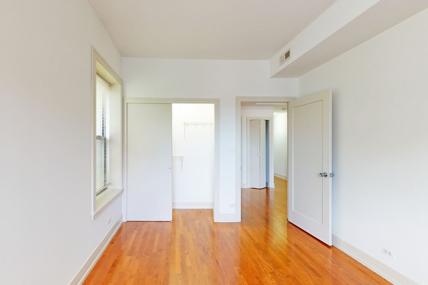 5234 5244 S Ingleside Ave – photo 5