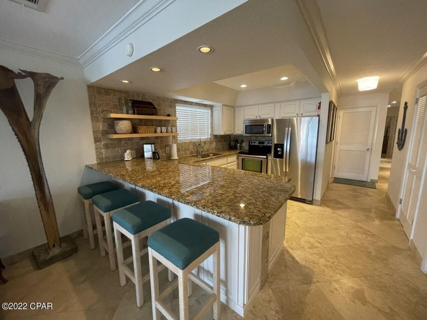 8501 N. Lagoon Drive 412 – photo 3