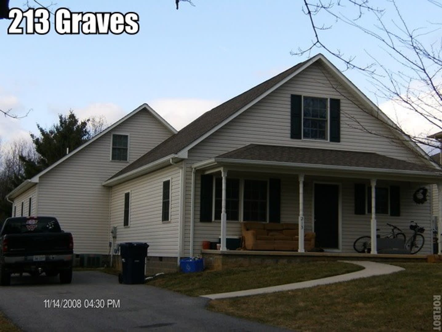 3 Bedroom 2 Bath Duplex – photo 1