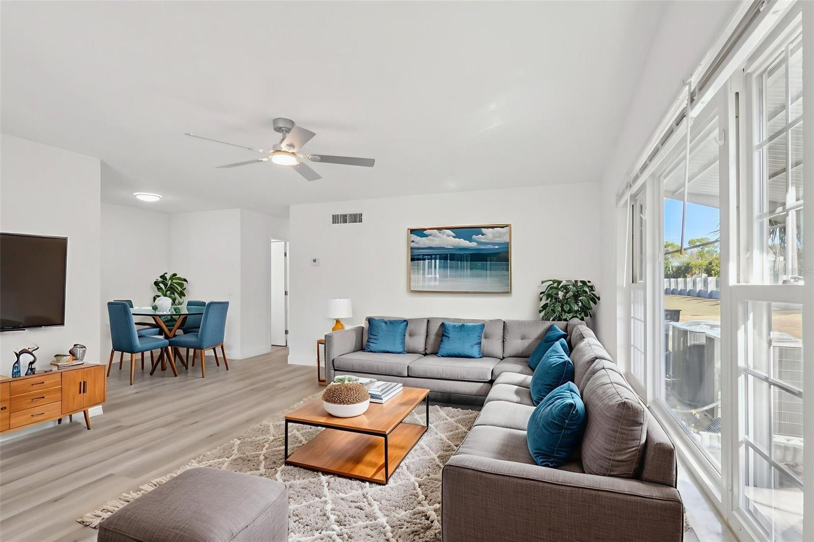 11147 Acme Drive – photo 4