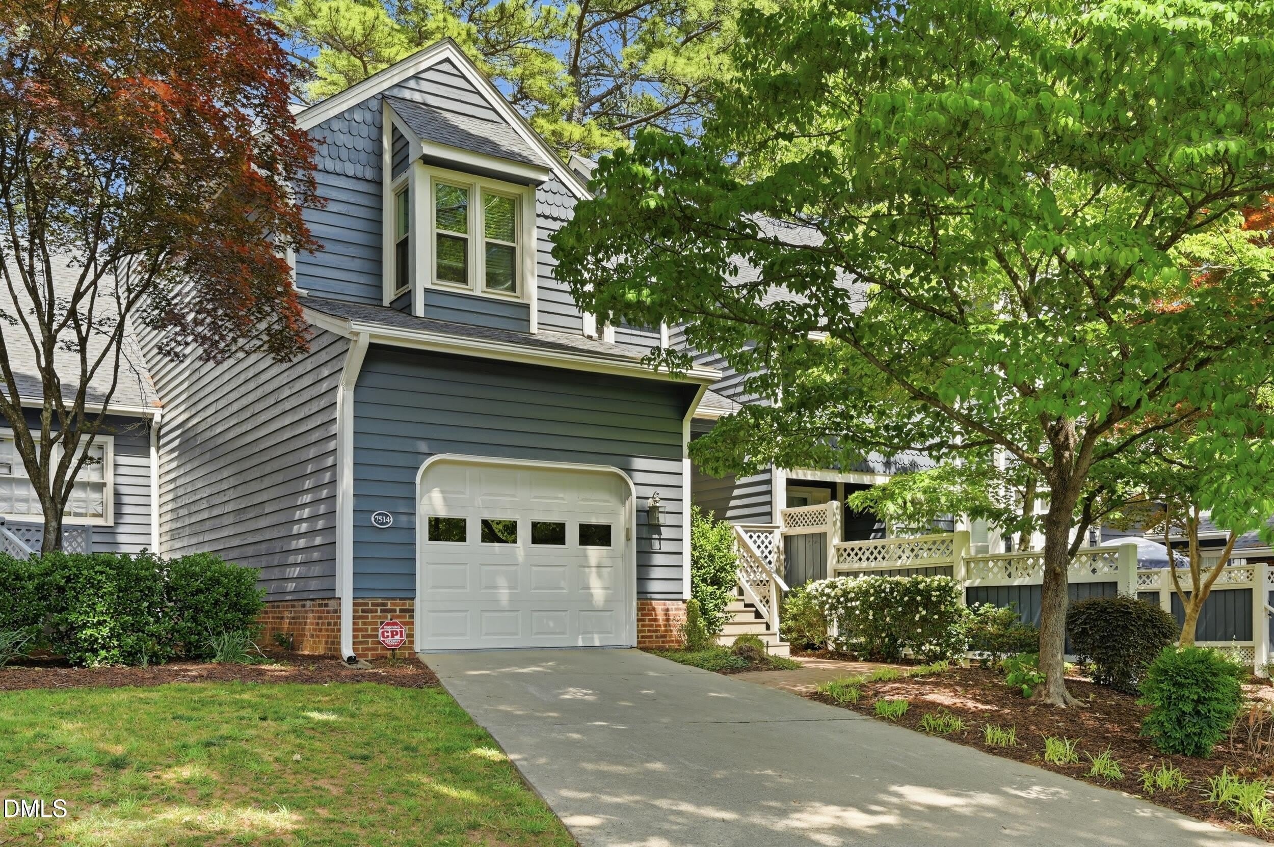 7514 Wellesley Park S – photo 1