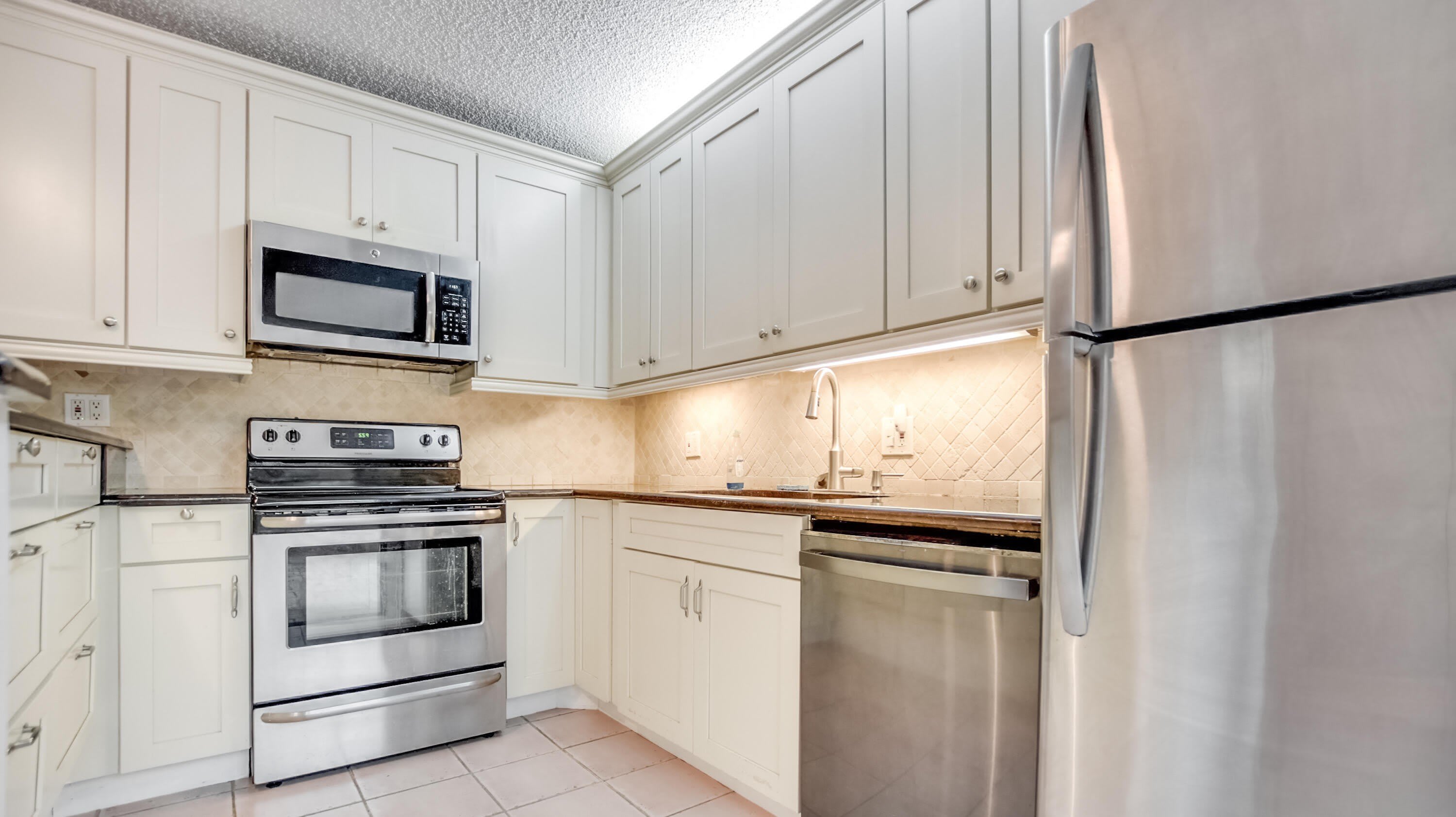 121 1st Lane – photo 4