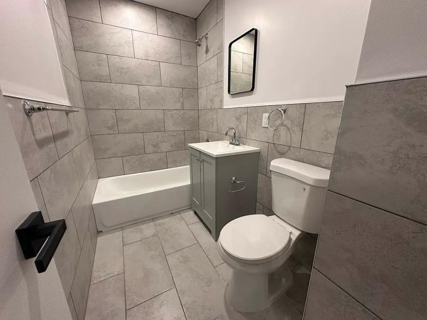 2415 Arthur Avenue – photo 5