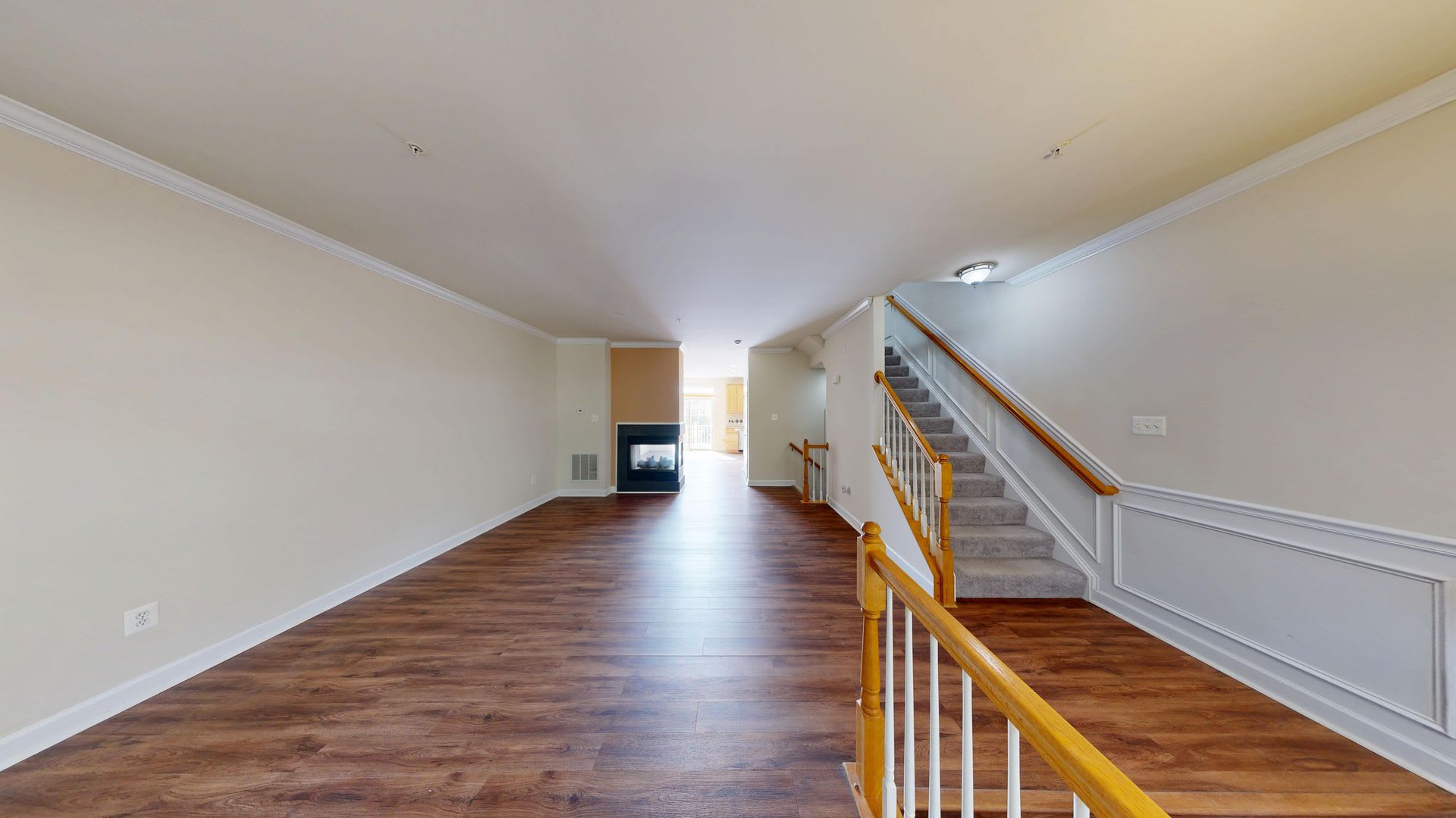 3Bedroom/2full+2Half Baths – photo 2