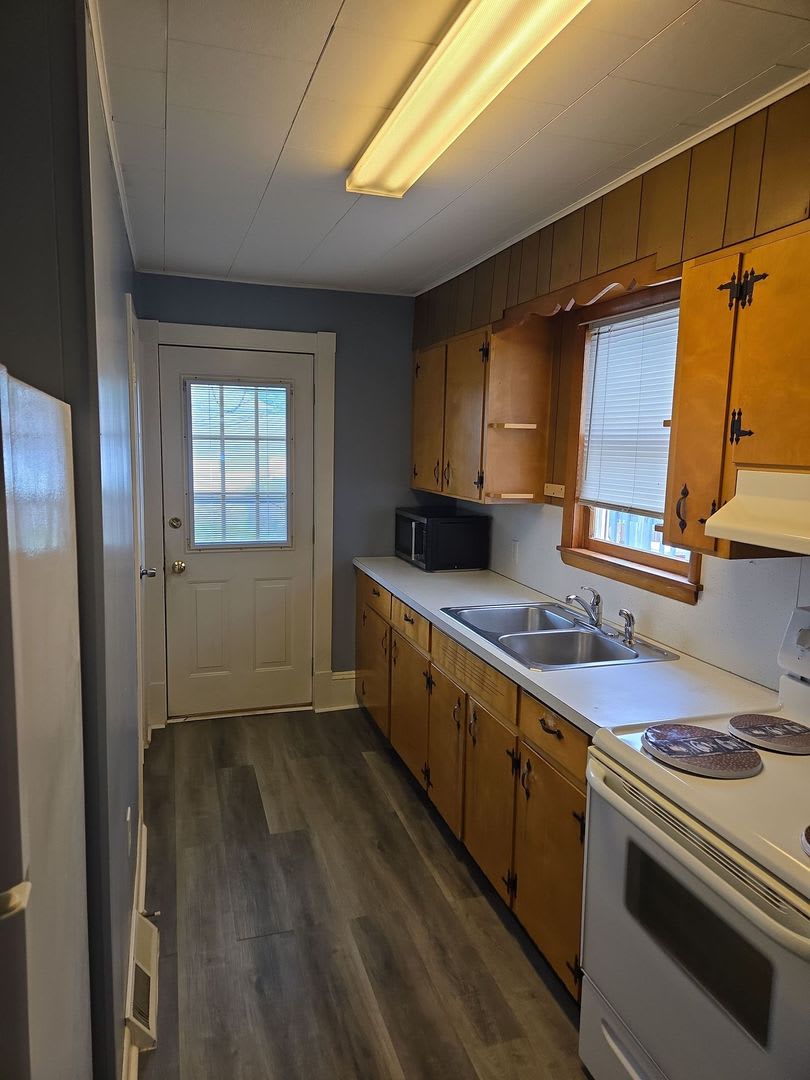 23 Lurgan Ave – photo 2