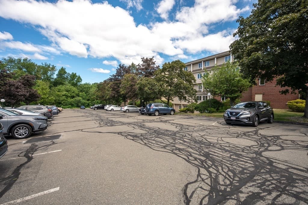 4 Duck Pond Rd – photo 3