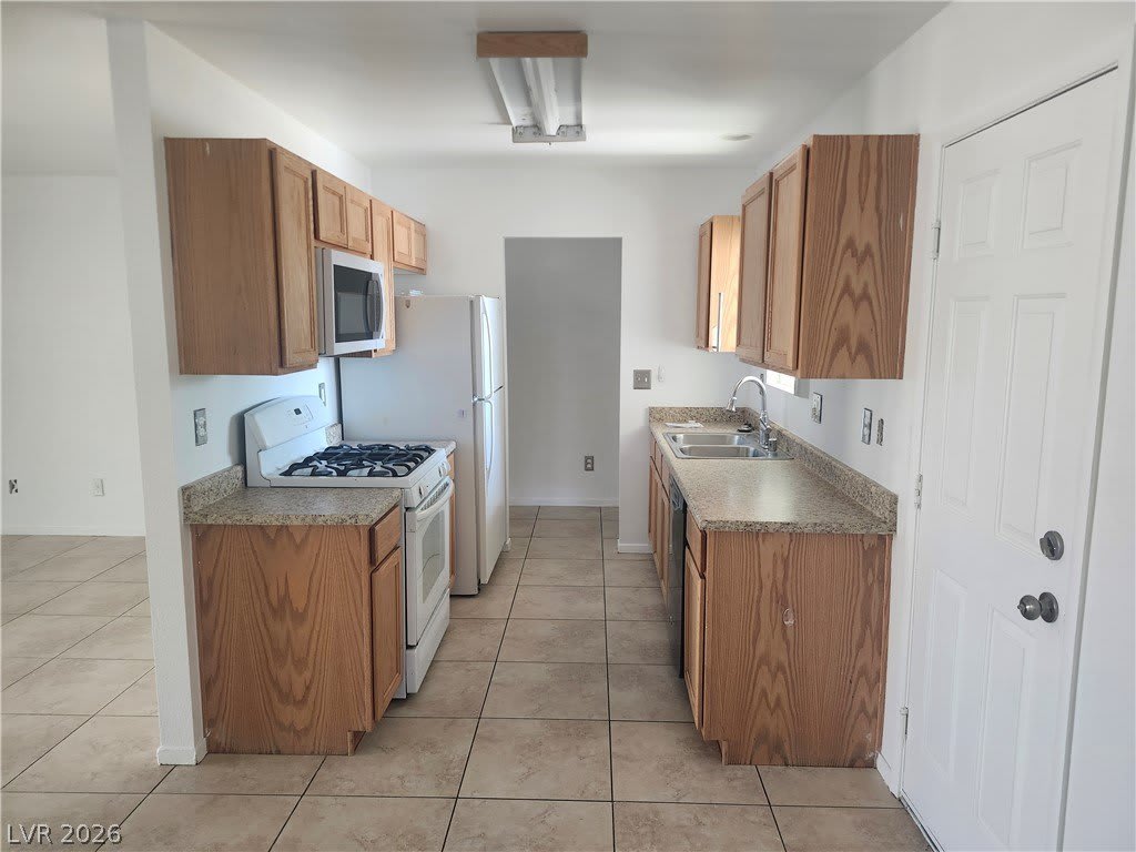 1213 Virgil Street – photo 4