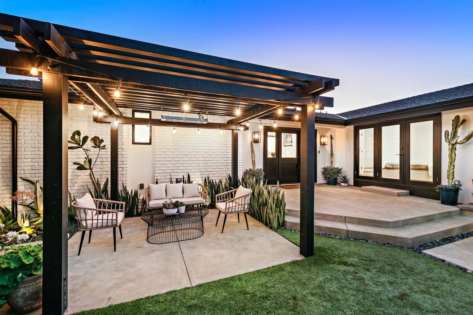 2402 Calle Madiera – photo 5