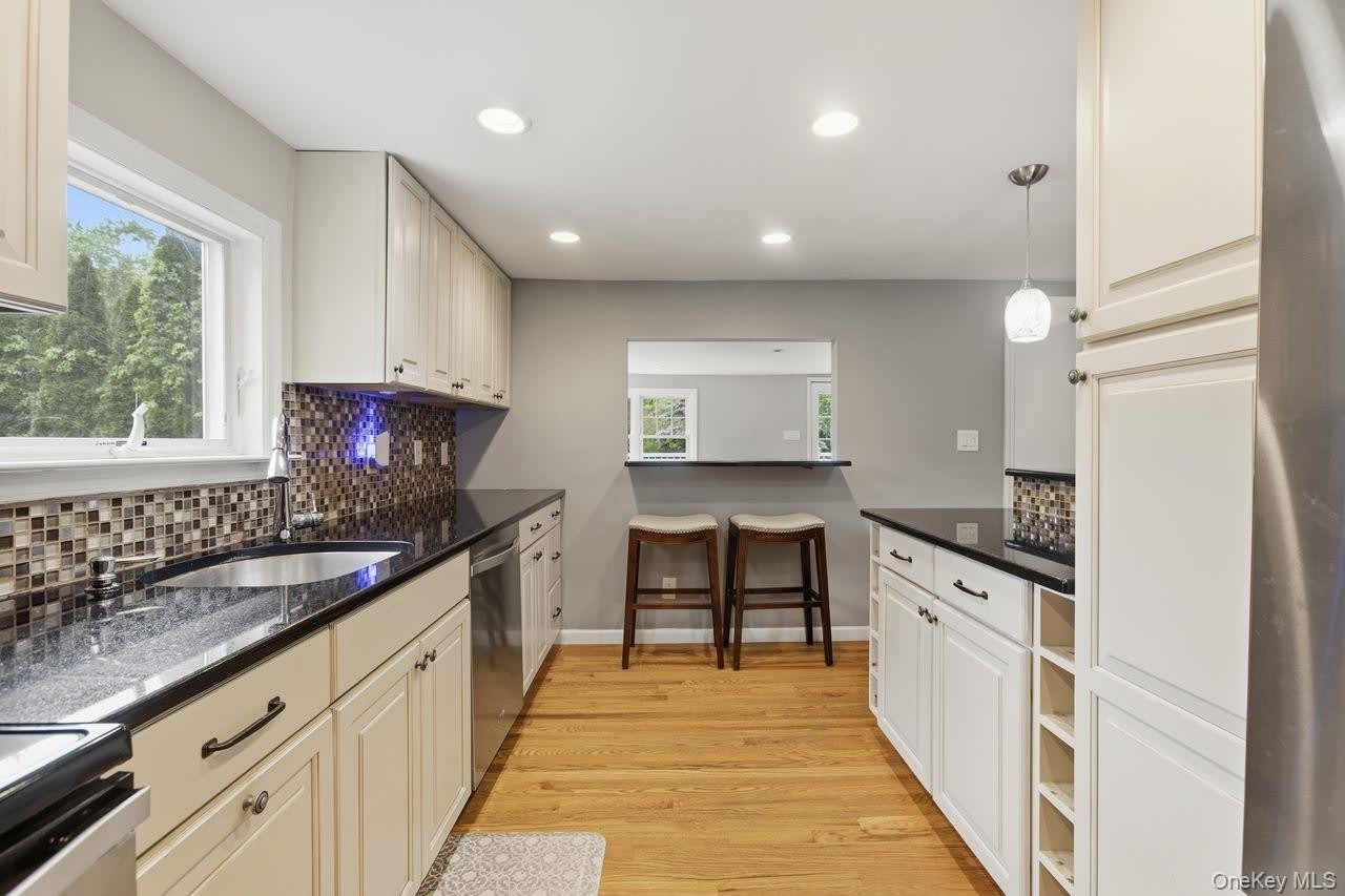 5 Adair Road – photo 4