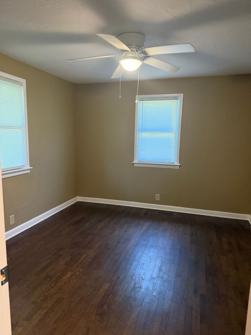 306 S 6th St. – photo 3