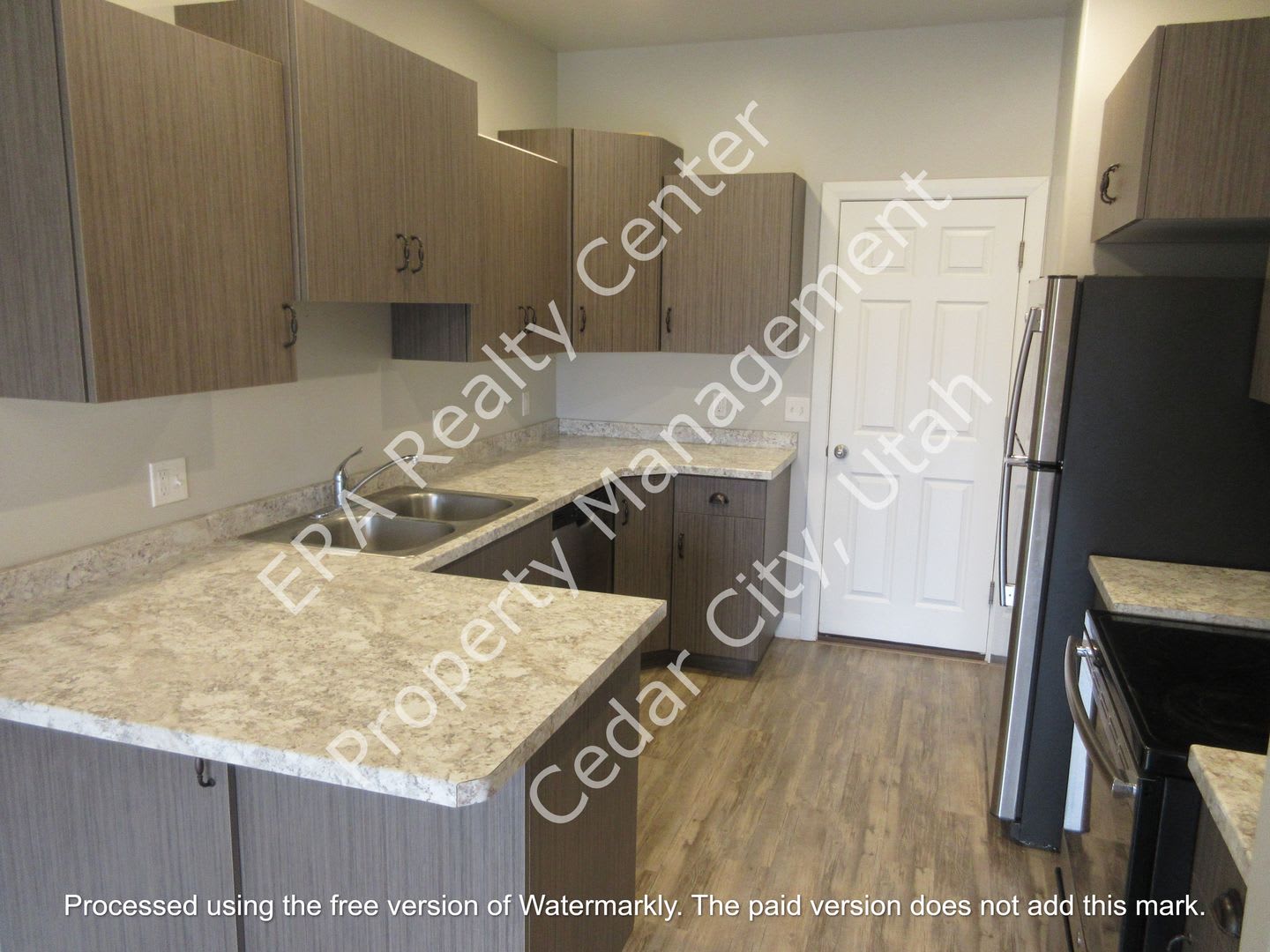 **Move-In Discount** 3 bed -2.5 bath – photo 4