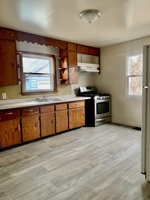 126 Clinton Street – photo 3