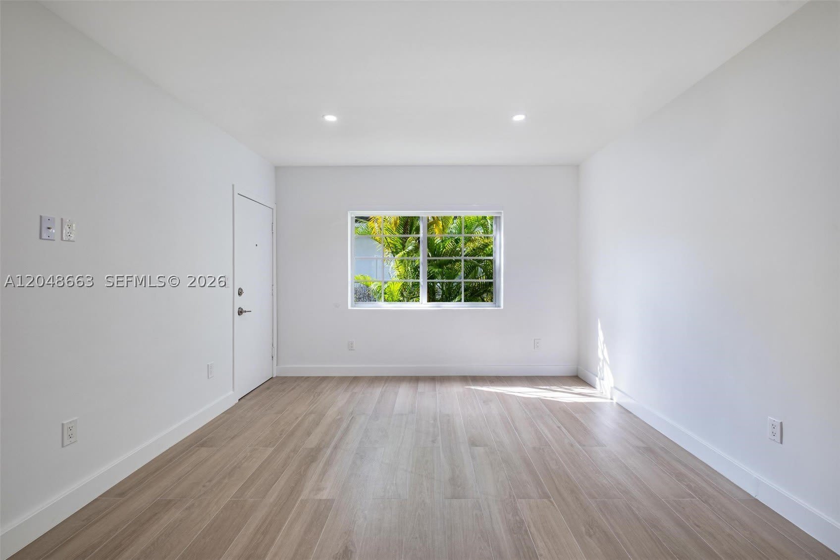 1610 Michigan Ave – photo 5