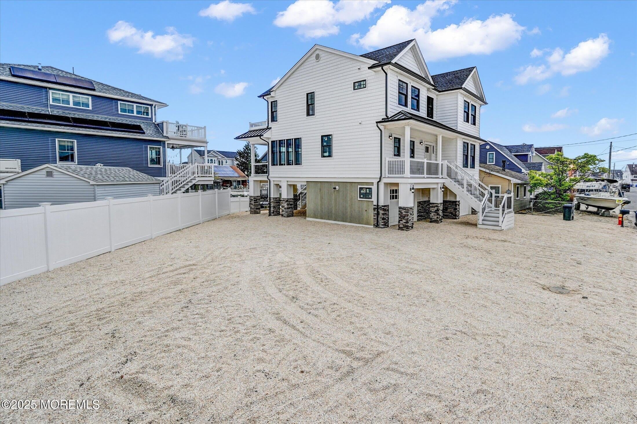 104 Lawrence Drive – photo 4