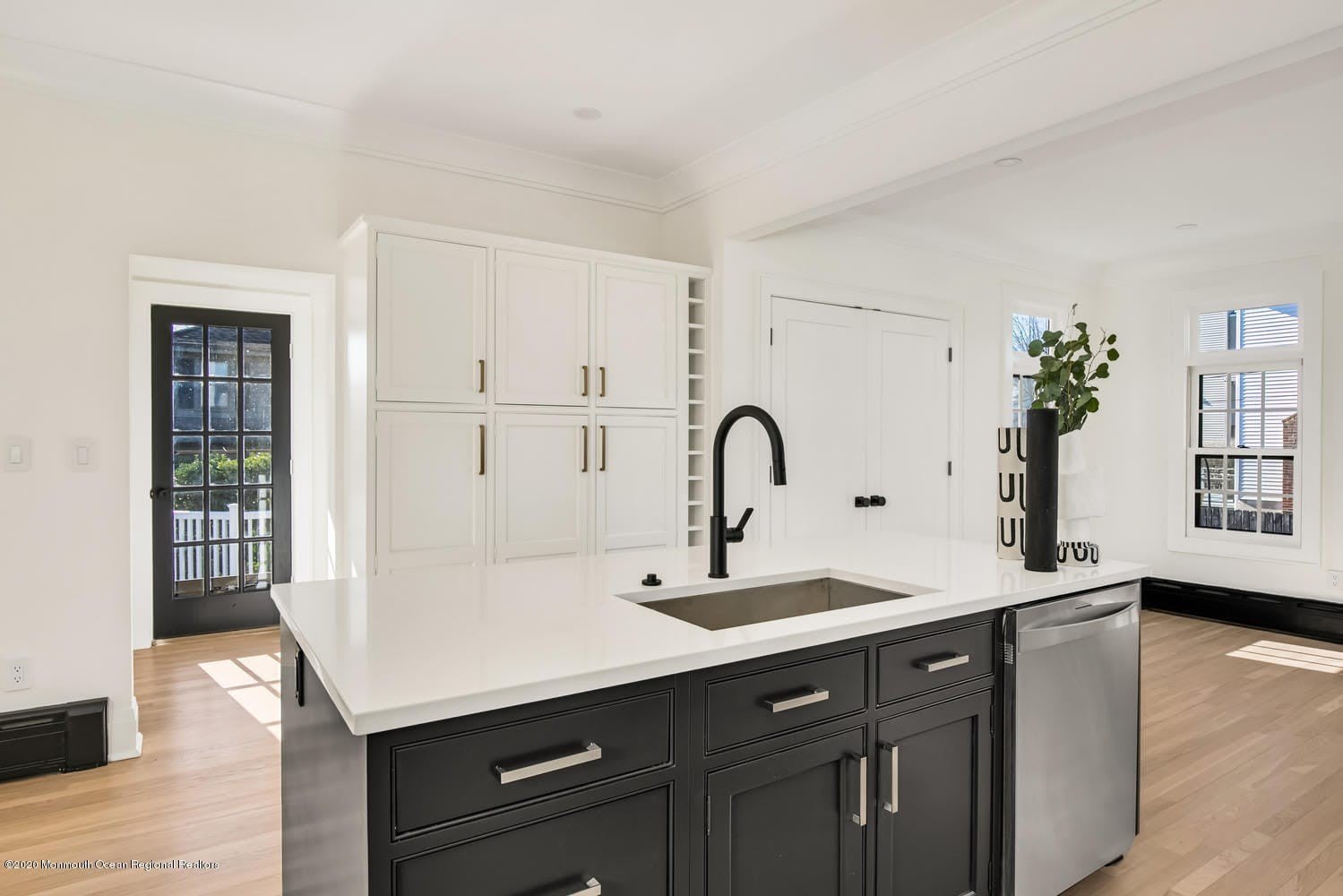 23 Lincoln Avenue – photo 3