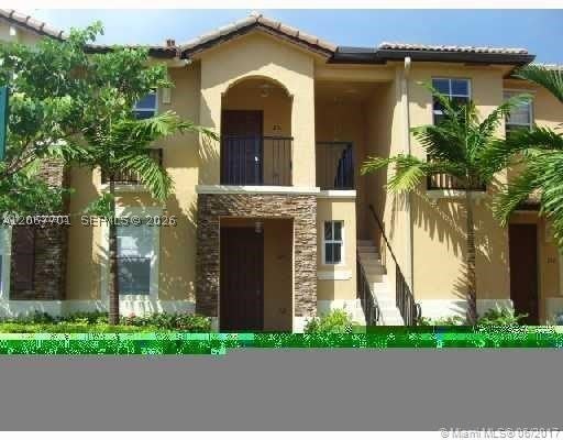 1395 NE 33rd Ave – photo 2