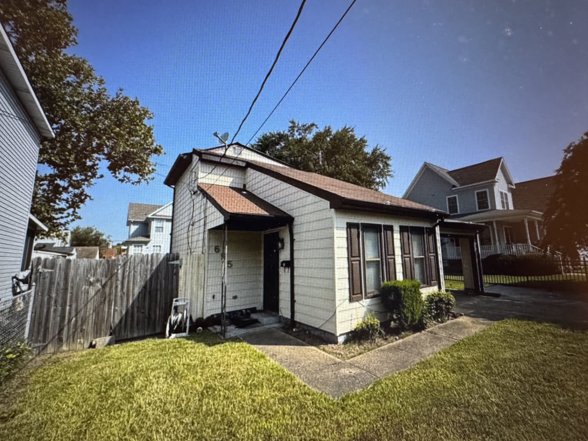 655 26Th St – photo 3