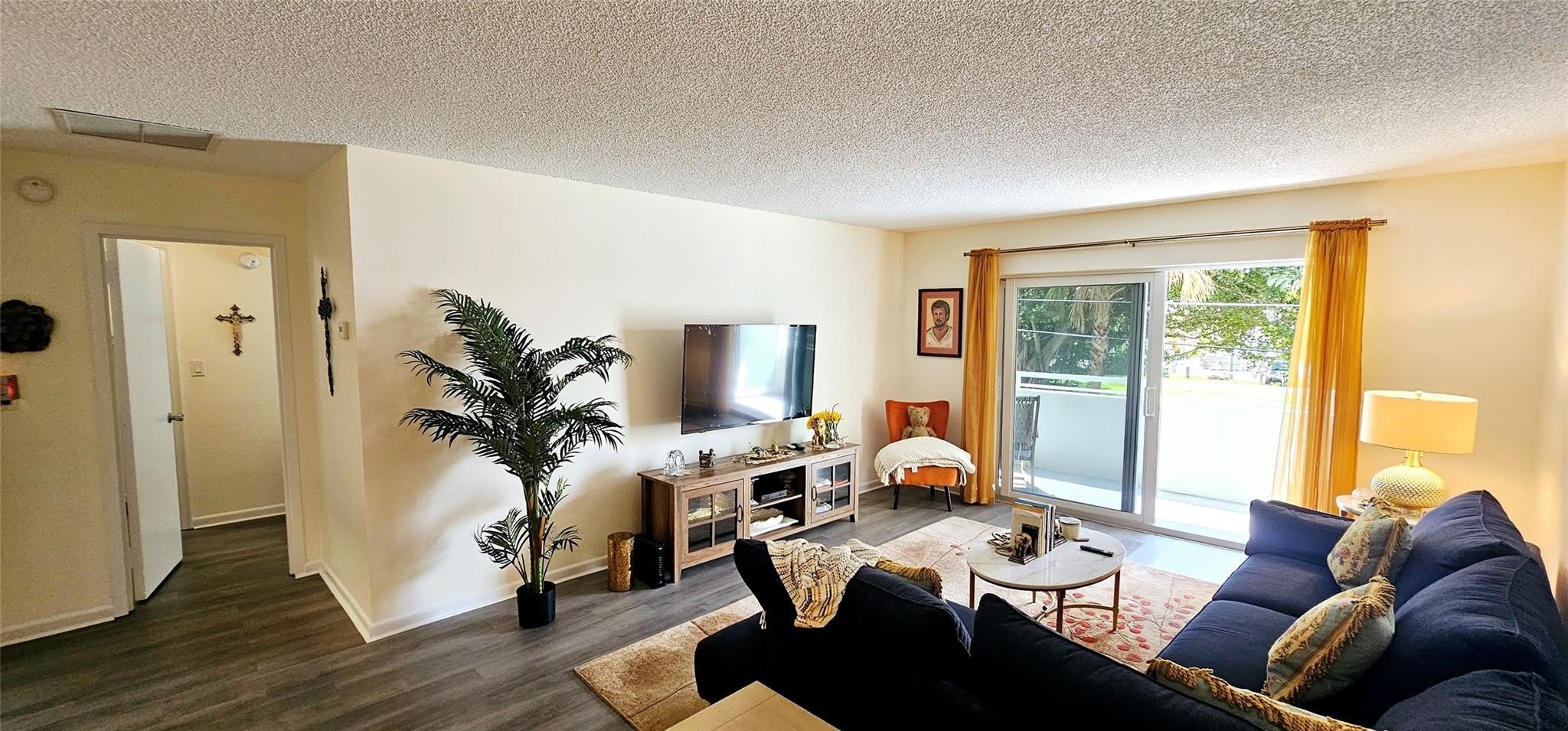 3212 NE 12th Street – photo 3