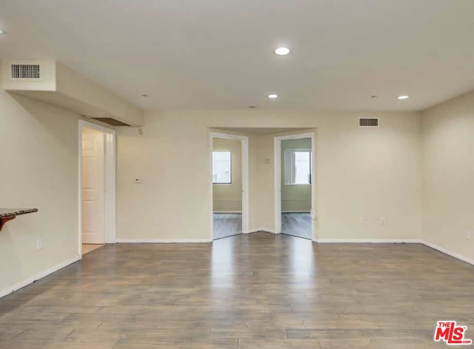 6815 Baird Ave – photo 3