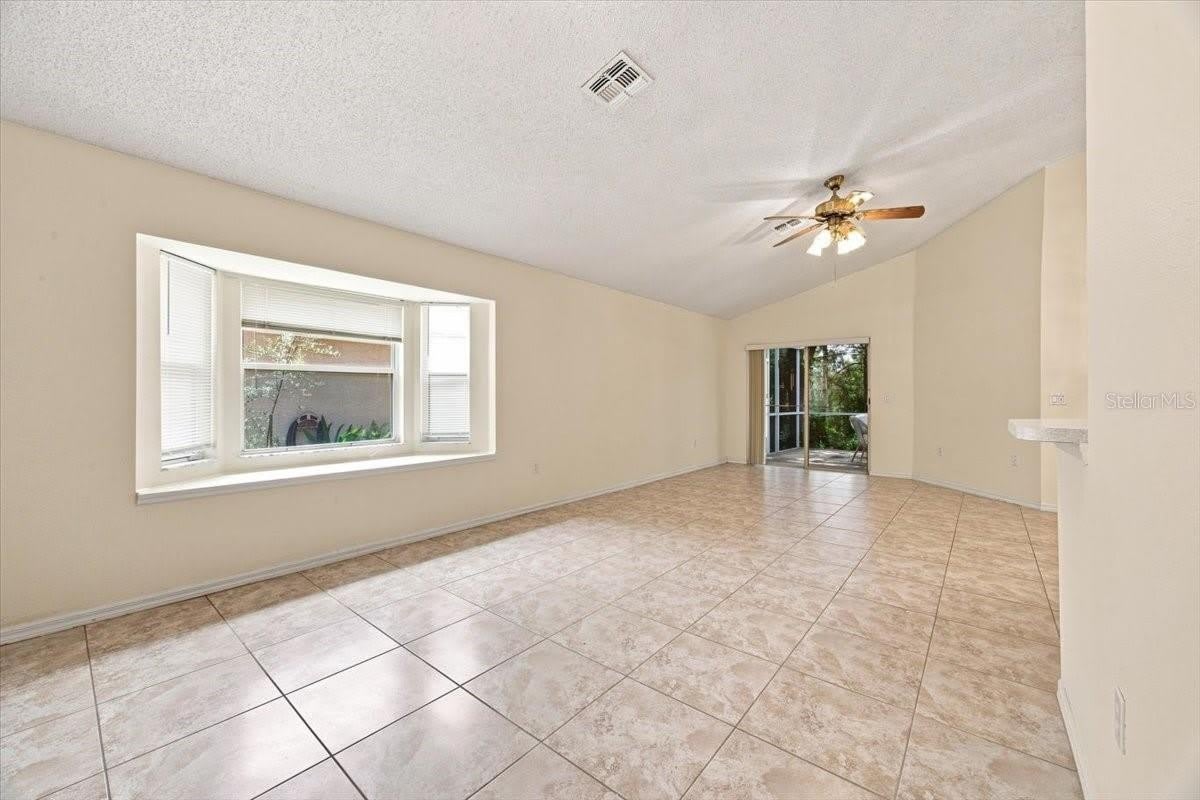 2393 PAULETTE Drive – photo 5