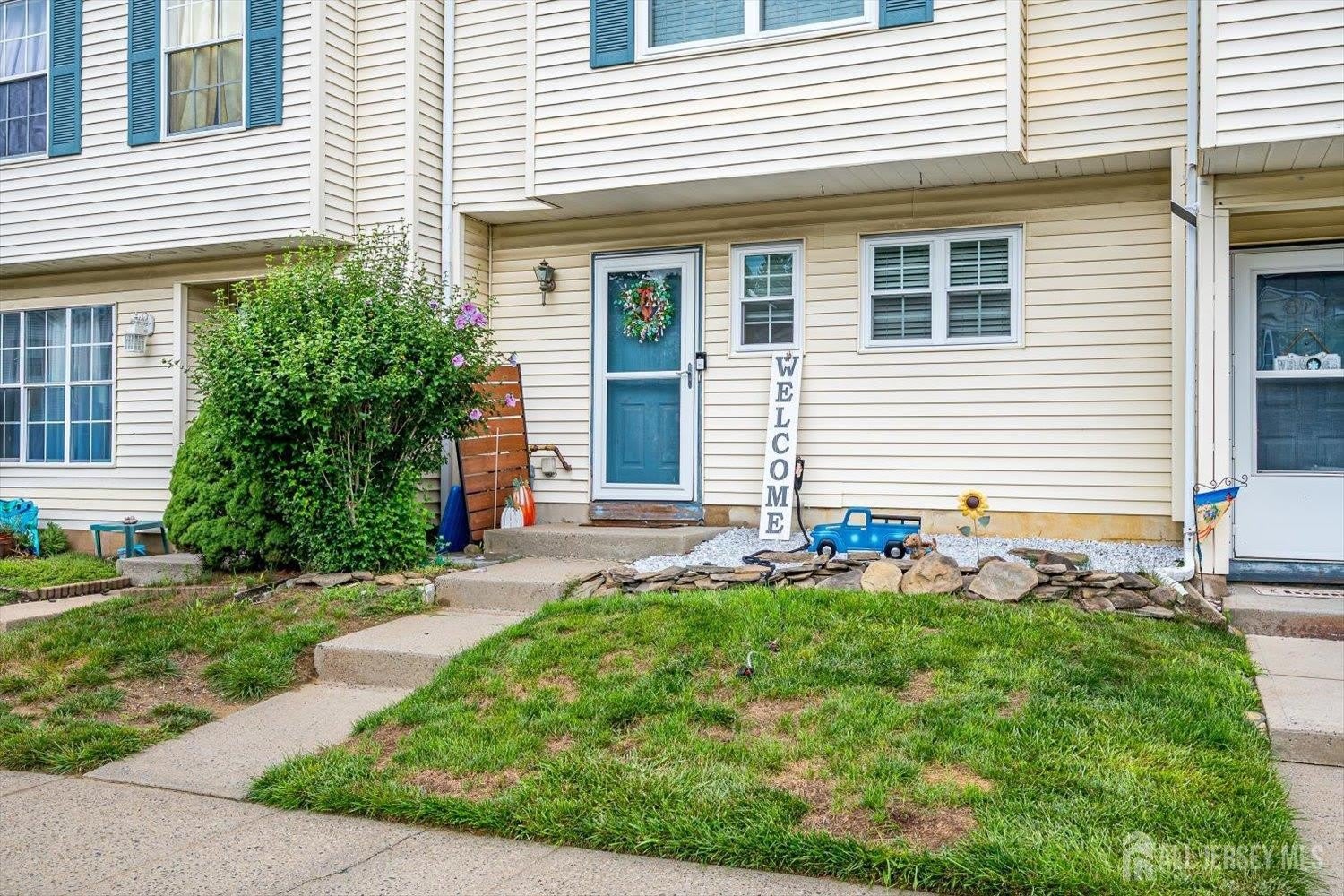 822 Darlington Drive – photo 2