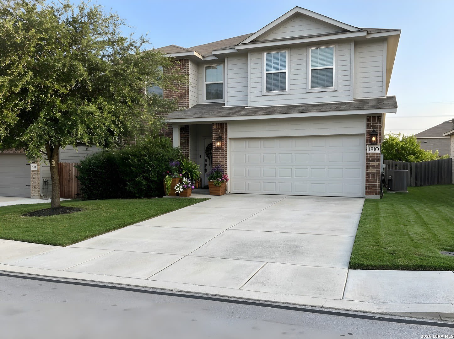 1810 Golden Maple – photo 1