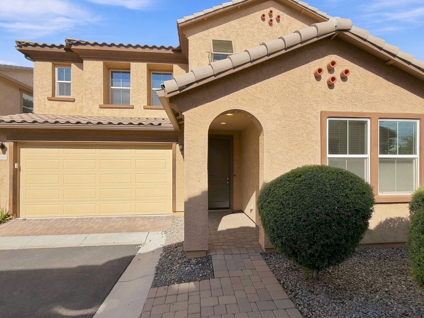 Beautiful North Phoenix Rental in a Prime Location! – photo 2